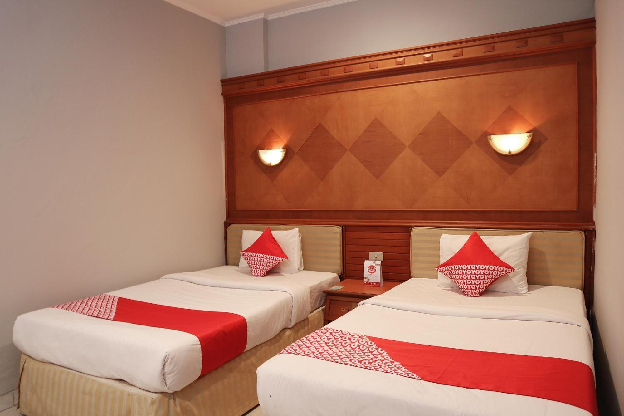 Oyo 742 Mona Plaza Hotel Pekanbaru Exteriér fotografie