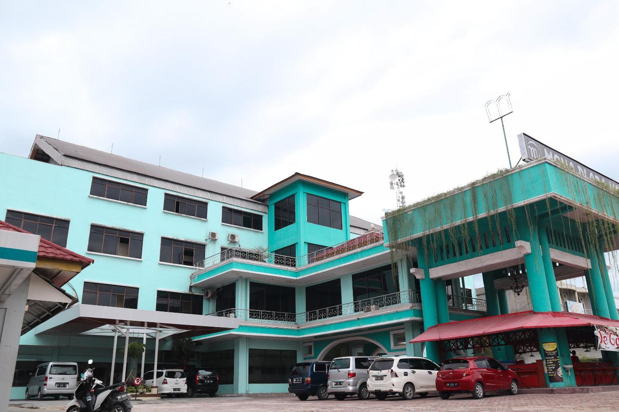 Oyo 742 Mona Plaza Hotel Pekanbaru Exteriér fotografie