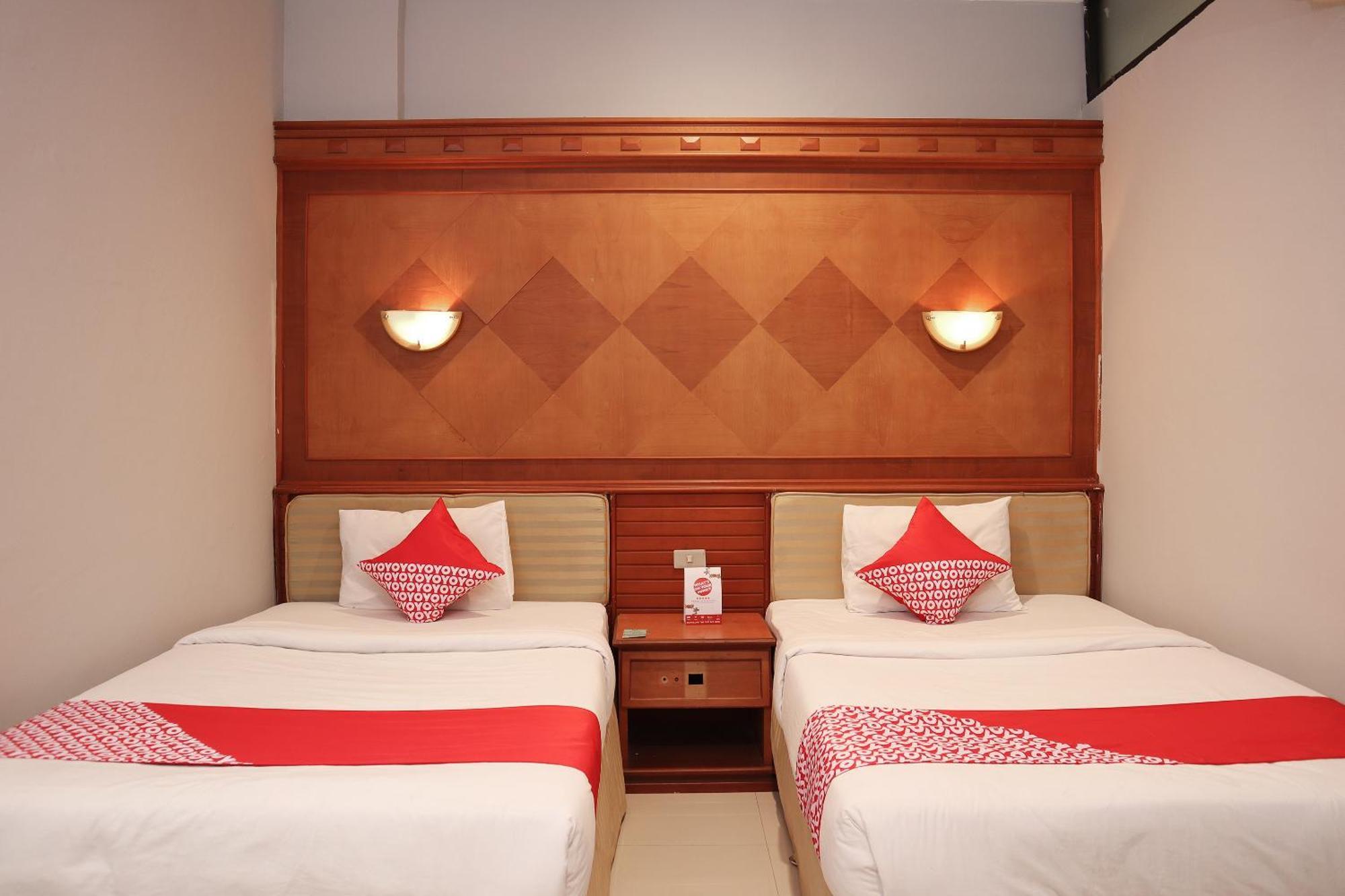 Oyo 742 Mona Plaza Hotel Pekanbaru Exteriér fotografie