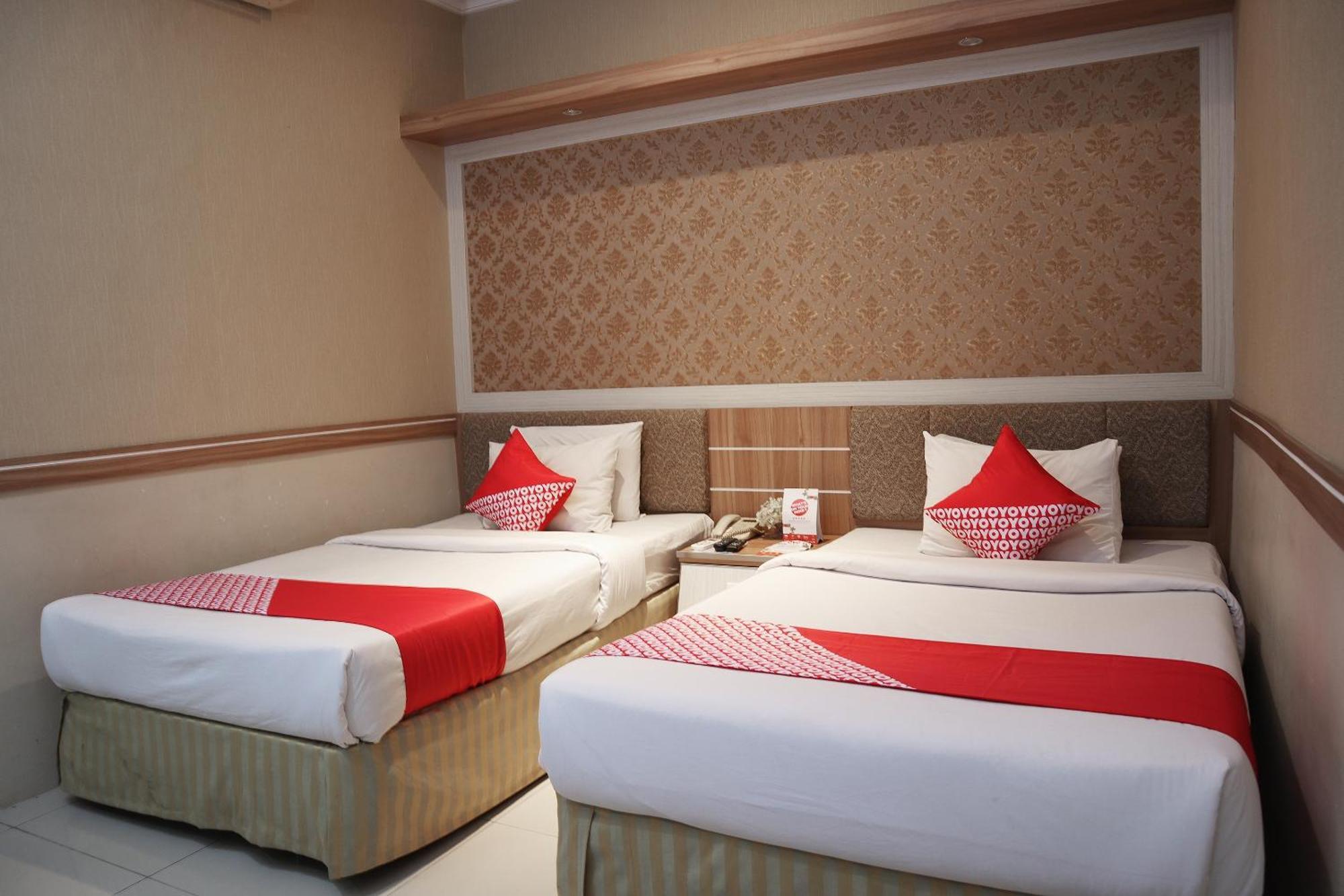 Oyo 742 Mona Plaza Hotel Pekanbaru Exteriér fotografie