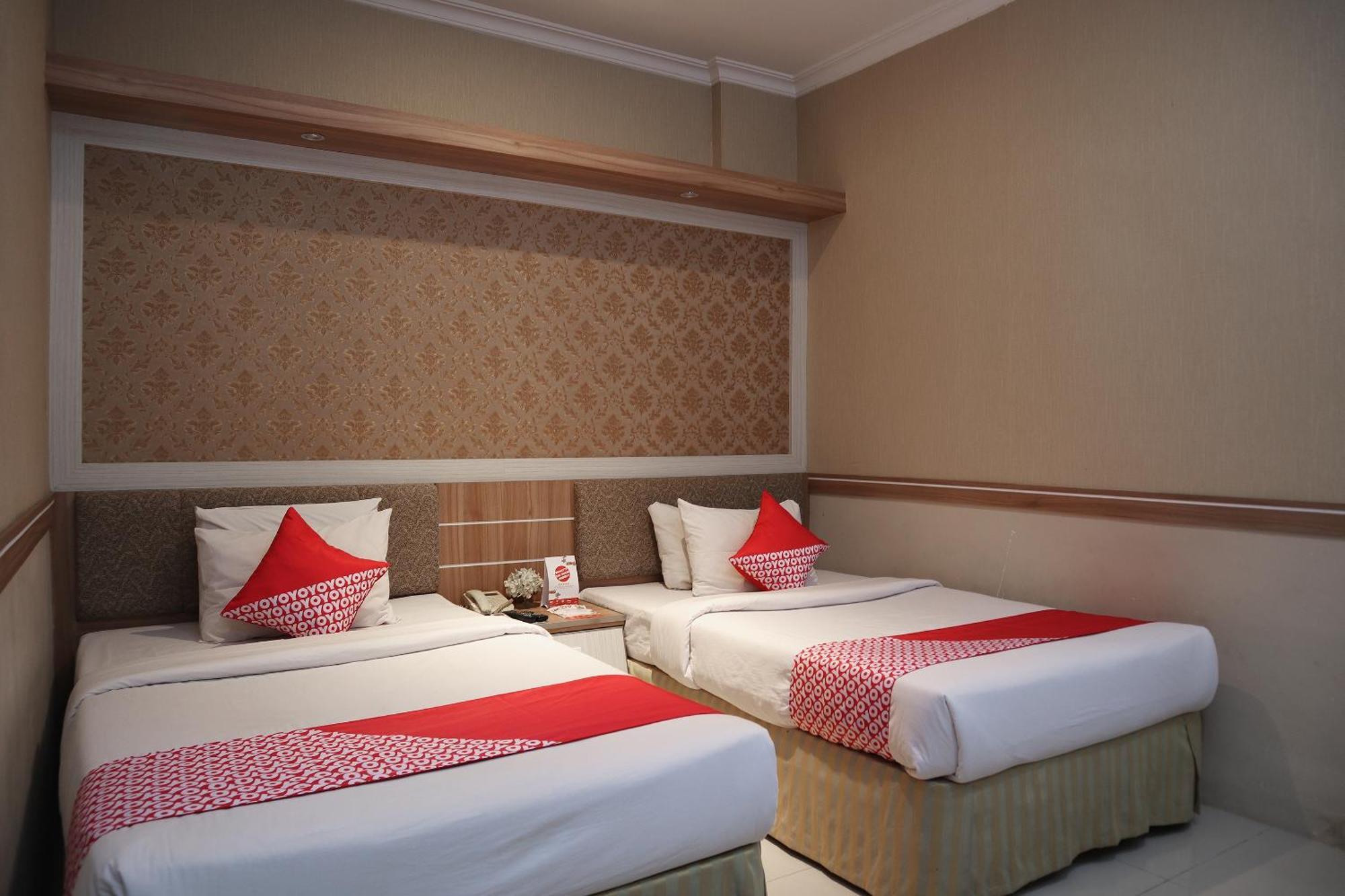 Oyo 742 Mona Plaza Hotel Pekanbaru Exteriér fotografie