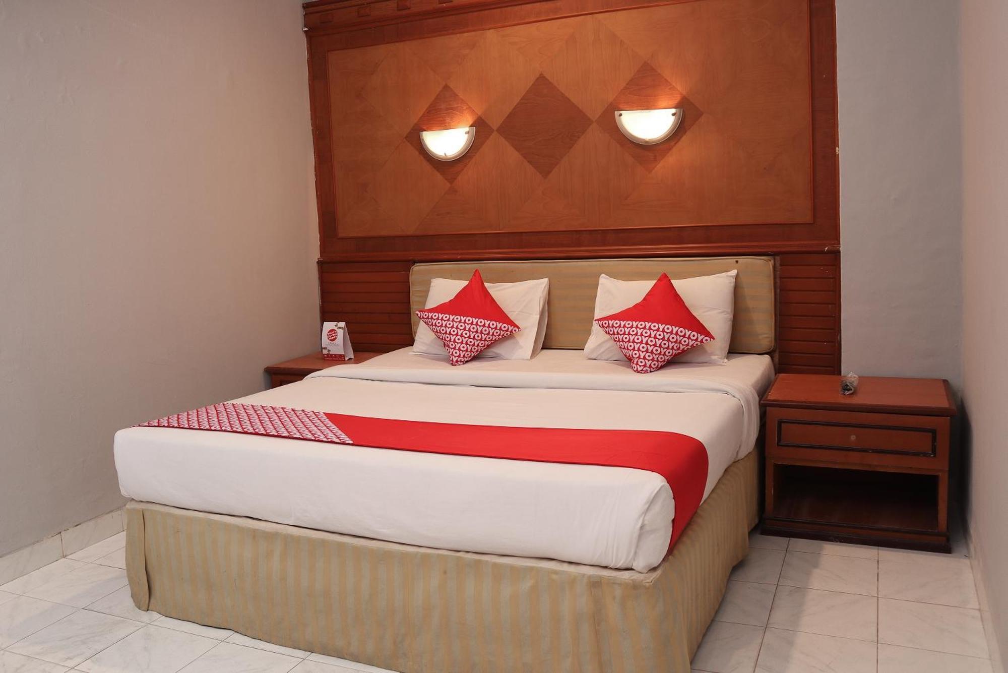 Oyo 742 Mona Plaza Hotel Pekanbaru Exteriér fotografie
