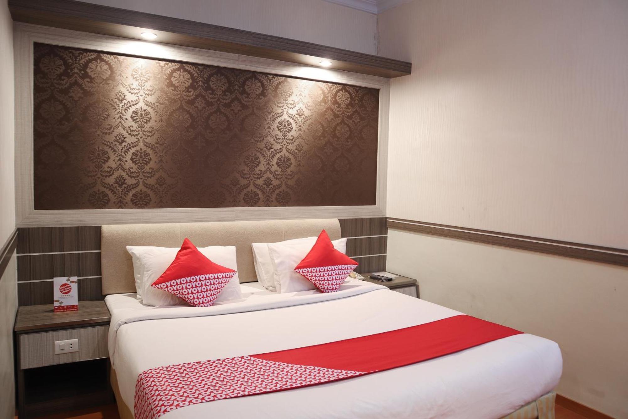Oyo 742 Mona Plaza Hotel Pekanbaru Exteriér fotografie