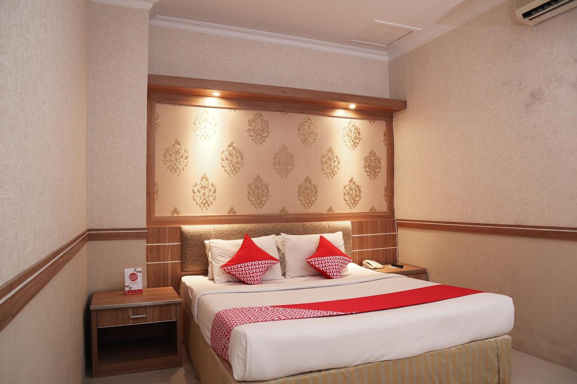 Oyo 742 Mona Plaza Hotel Pekanbaru Exteriér fotografie